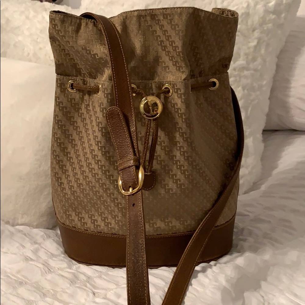 🌟Gucci🌟 Vintage Drawstring Bucket Bag